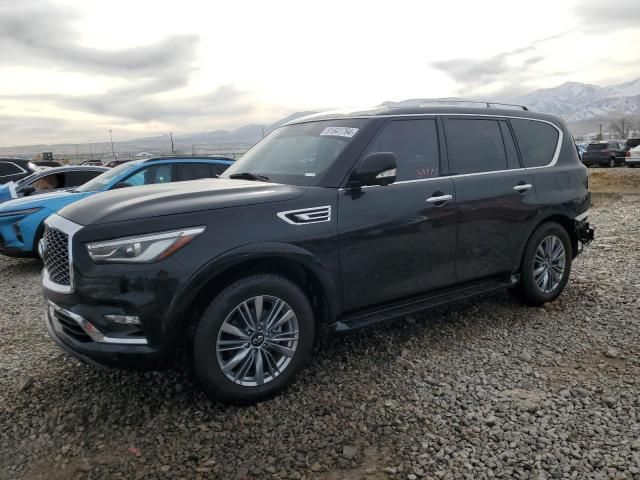 2022 Infiniti QX80 Luxe