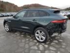 2018 Jaguar F-PACE R-Sport