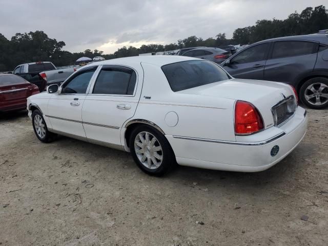 2007 Lincoln Town Car Signature Limited