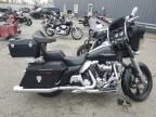 2011 Harley-Davidson Flhx