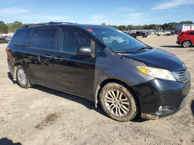 2015 Toyota Sienna XLE