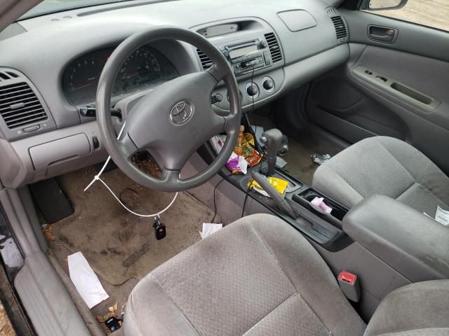 2004 Toyota Camry LE