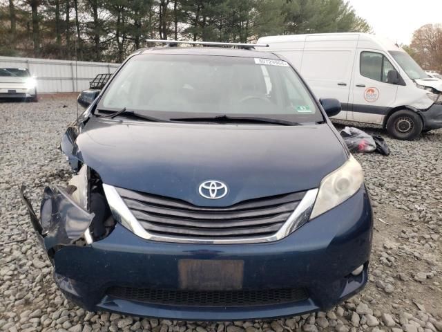 2011 Toyota Sienna XLE