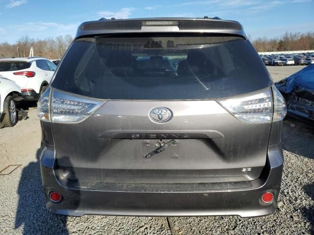 2011 Toyota Sienna Sport