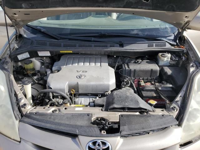 2007 Toyota Sienna XLE