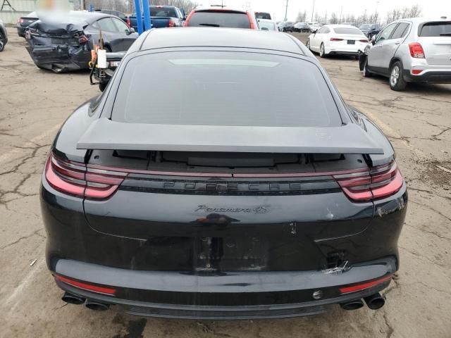 2018 Porsche Panamera 4S