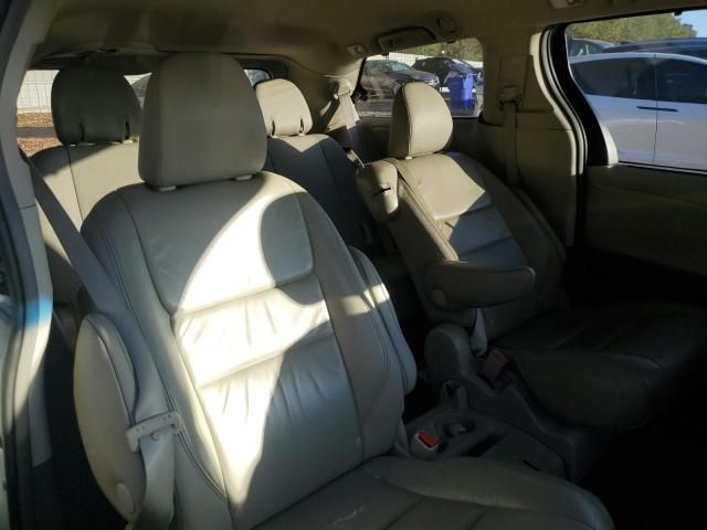 2016 Toyota Sienna XLE