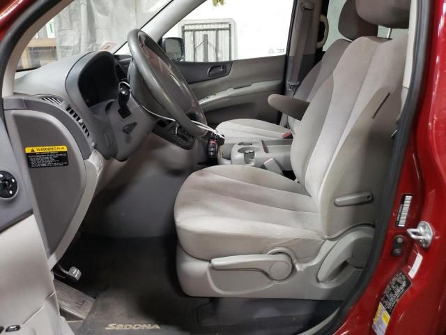 2011 KIA Sedona LX