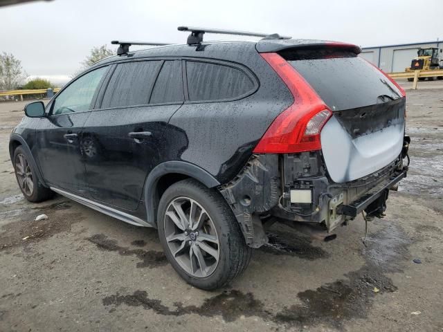 2015 Volvo V60 Cross Country Premier