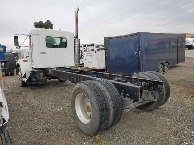 2006 Kenworth Construction T300