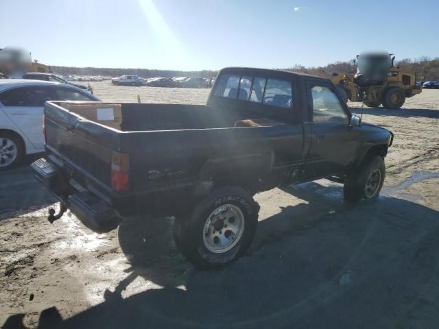 1987 Toyota Pickup RN63 STD