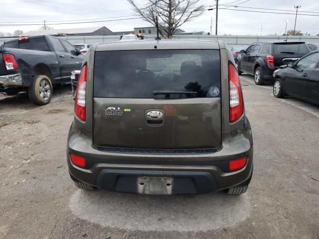 2013 KIA Soul +