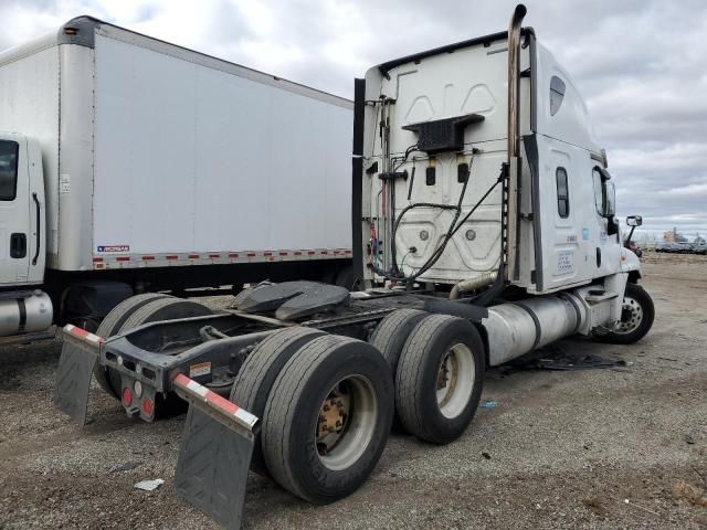 2016 Freightliner Cascadia 125