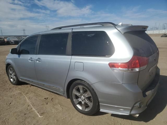 2011 Toyota Sienna XLE