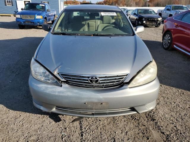 2005 Toyota Camry LE