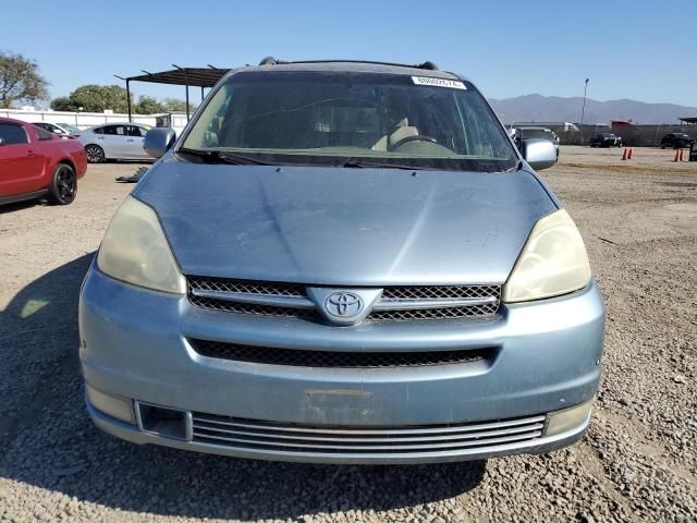 2004 Toyota Sienna XLE