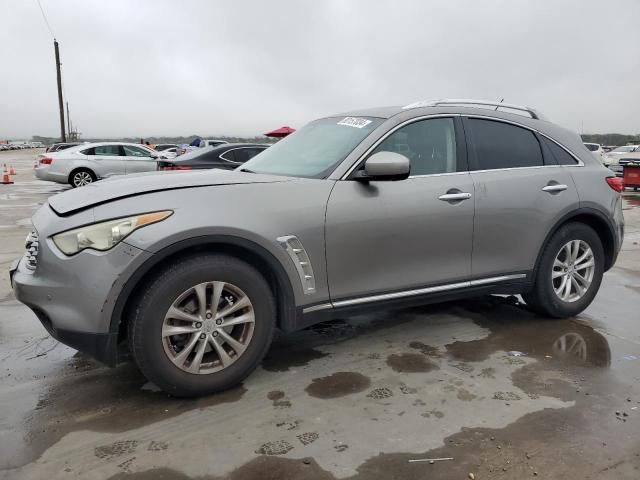 2011 Infiniti FX35