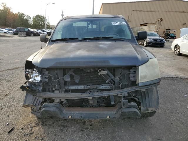 2005 Nissan Titan XE