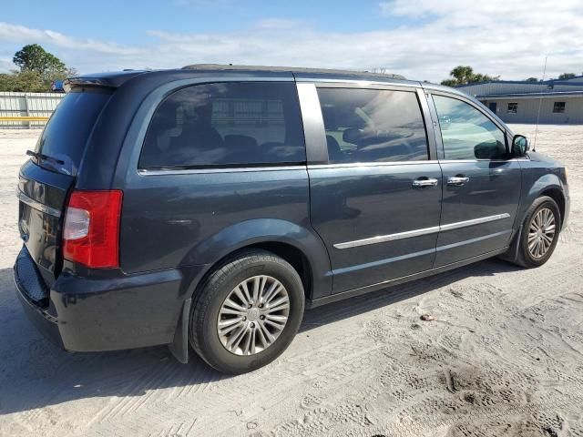 2014 Chrysler Town & Country Touring L