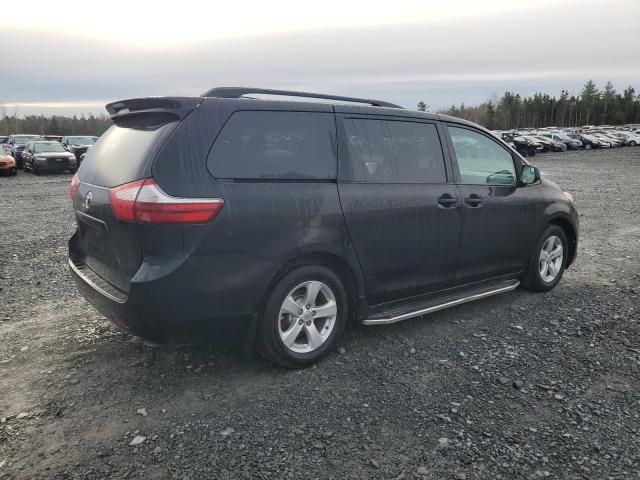 2017 Toyota Sienna