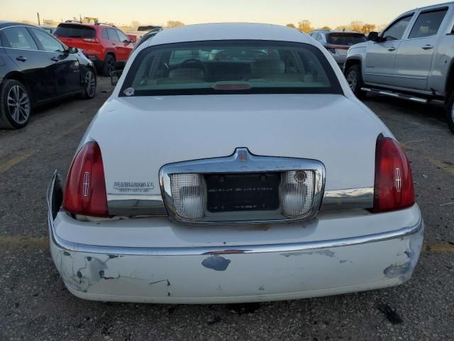 2001 Lincoln Town Car Executive