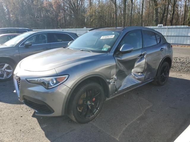 2018 Alfa Romeo Stelvio Sport