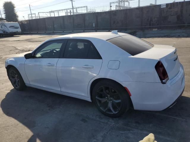 2020 Chrysler 300 Touring