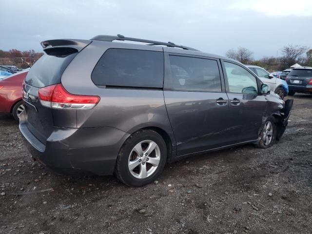 2013 Toyota Sienna LE