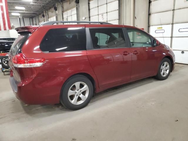 2011 Toyota Sienna LE