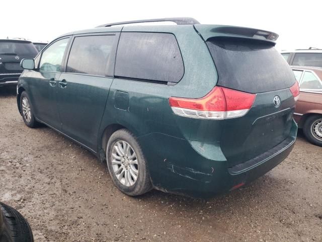 2011 Toyota Sienna XLE