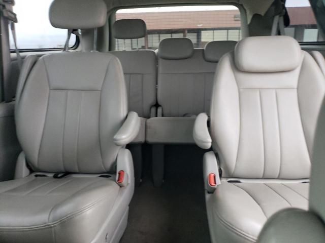 2005 Chrysler Town & Country Touring