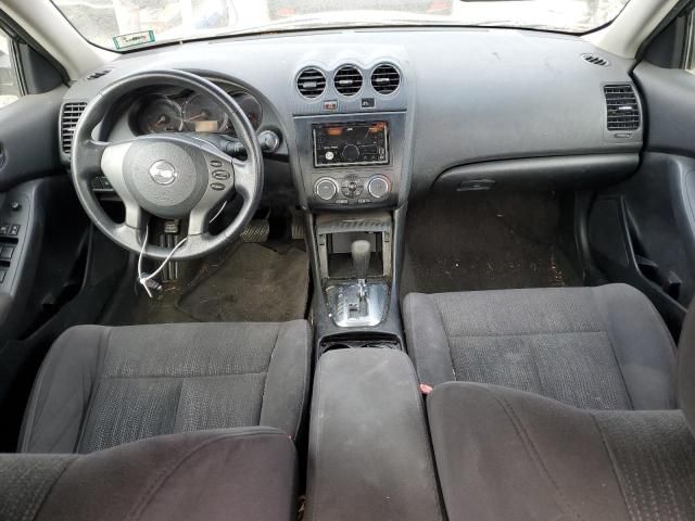 2010 Nissan Altima Base