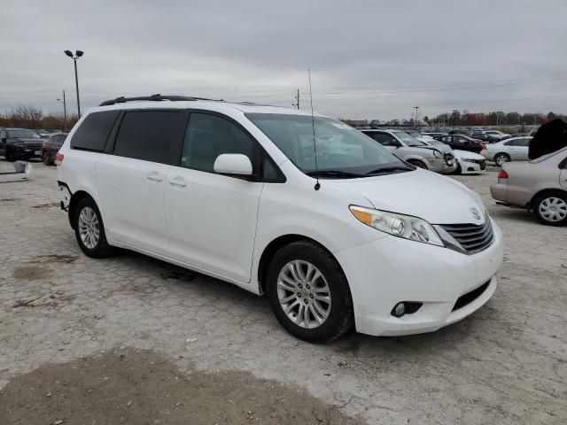 2012 Toyota Sienna XLE