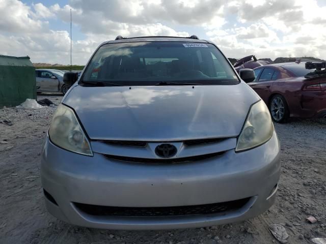 2009 Toyota Sienna CE