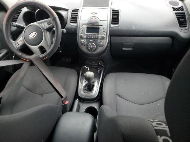 2011 KIA Soul +