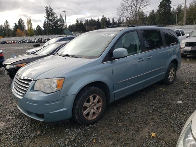 2009 Chrysler Town & Country Touring