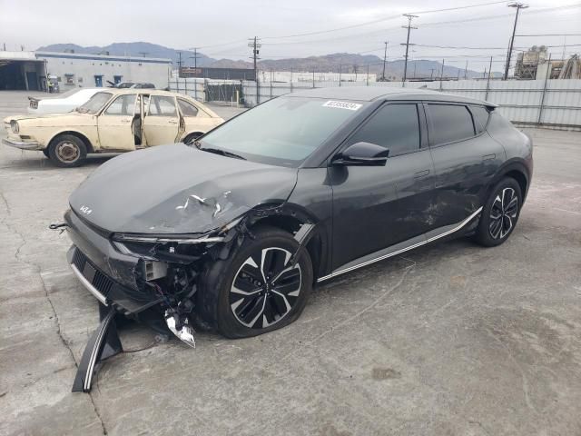 2023 KIA EV6 Light