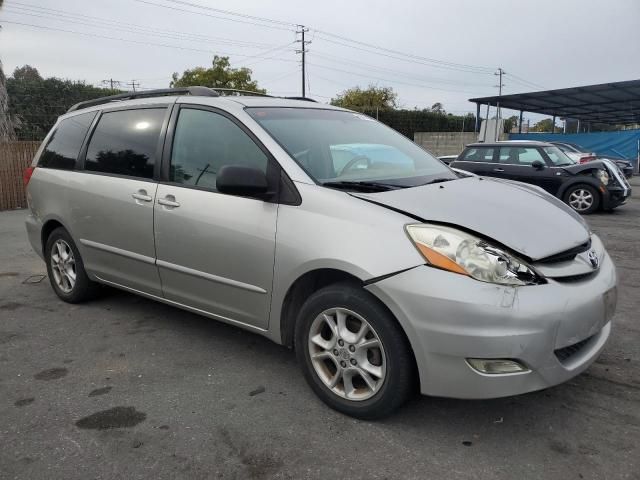 2006 Toyota Sienna XLE