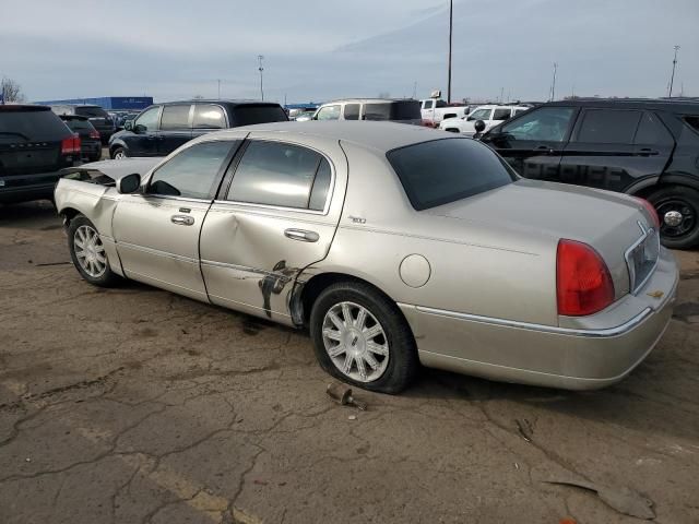 2010 Lincoln Town Car Signature Limited