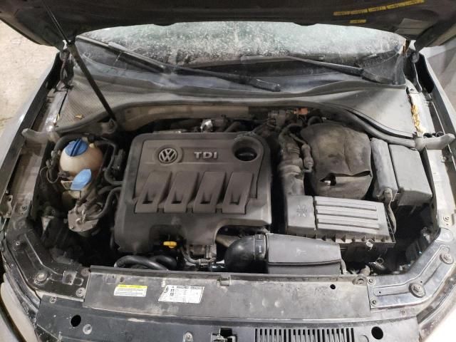 2014 Volkswagen Passat SEL