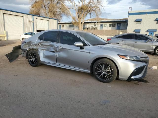 2022 Toyota Camry SE