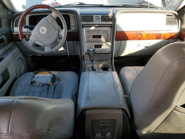 2005 Lincoln Navigator