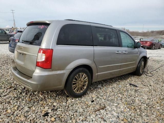 2013 Chrysler Town & Country Touring L