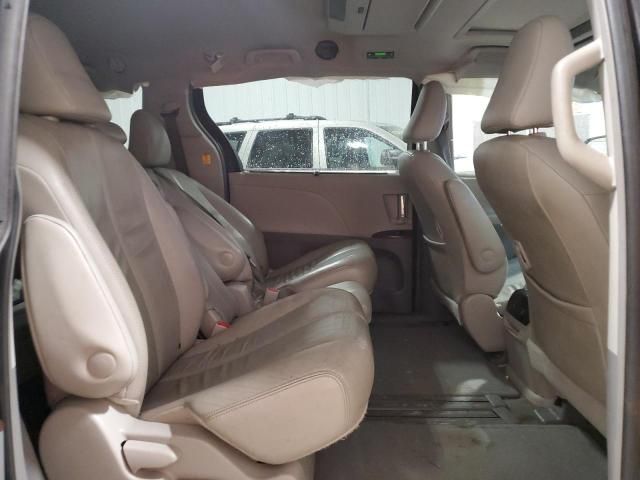 2012 Toyota Sienna XLE