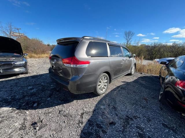 2011 Toyota Sienna XLE