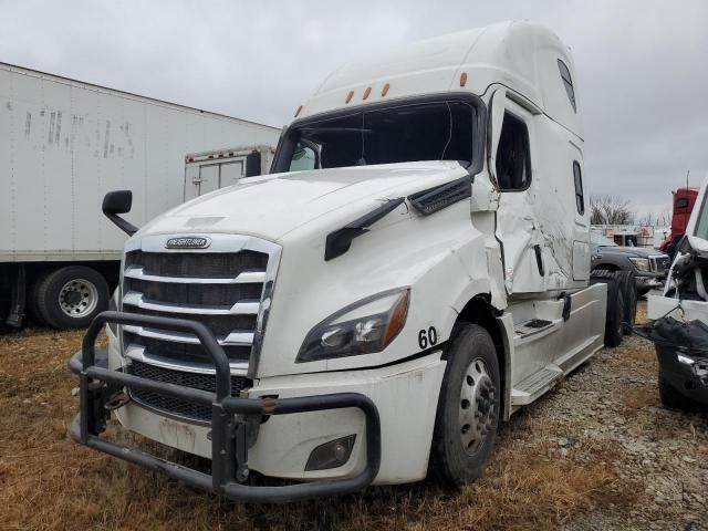 2021 Freightliner Cascadia 126