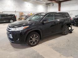 Carros salvage sin ofertas aún a la venta en subasta: 2017 Toyota Highlander SE