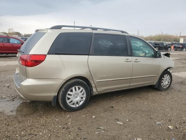 2004 Toyota Sienna CE