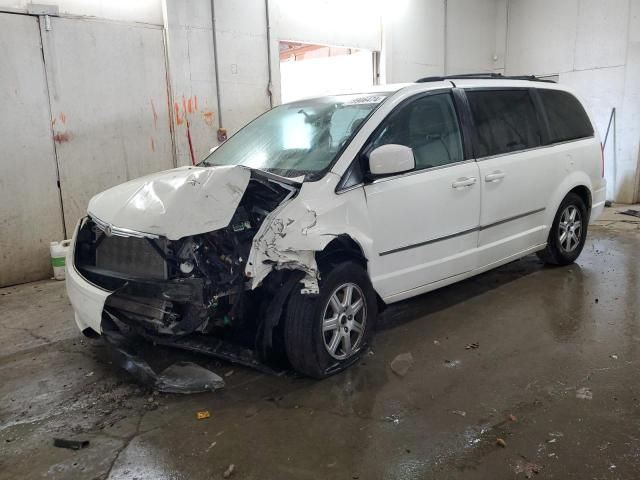 2010 Chrysler Town & Country Touring Plus