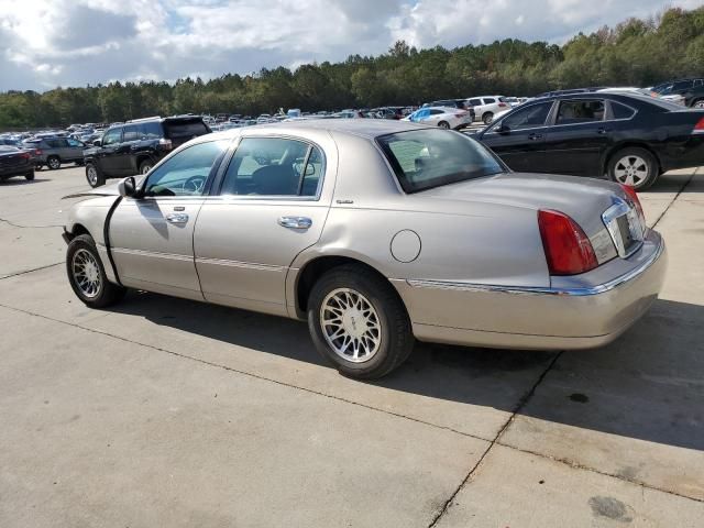 2001 Lincoln Town Car Signature